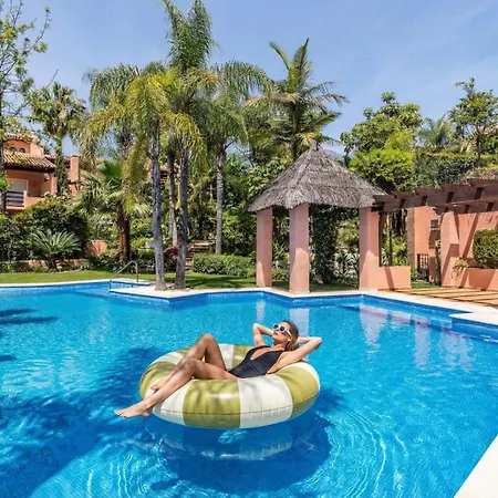 Vacation Marbella - Villa Federer, Cine Room, Bbq, New Decoration, Garage, Old Town Location, Big Communal Pool, Andalusian Garden, Walking To The Beach-3